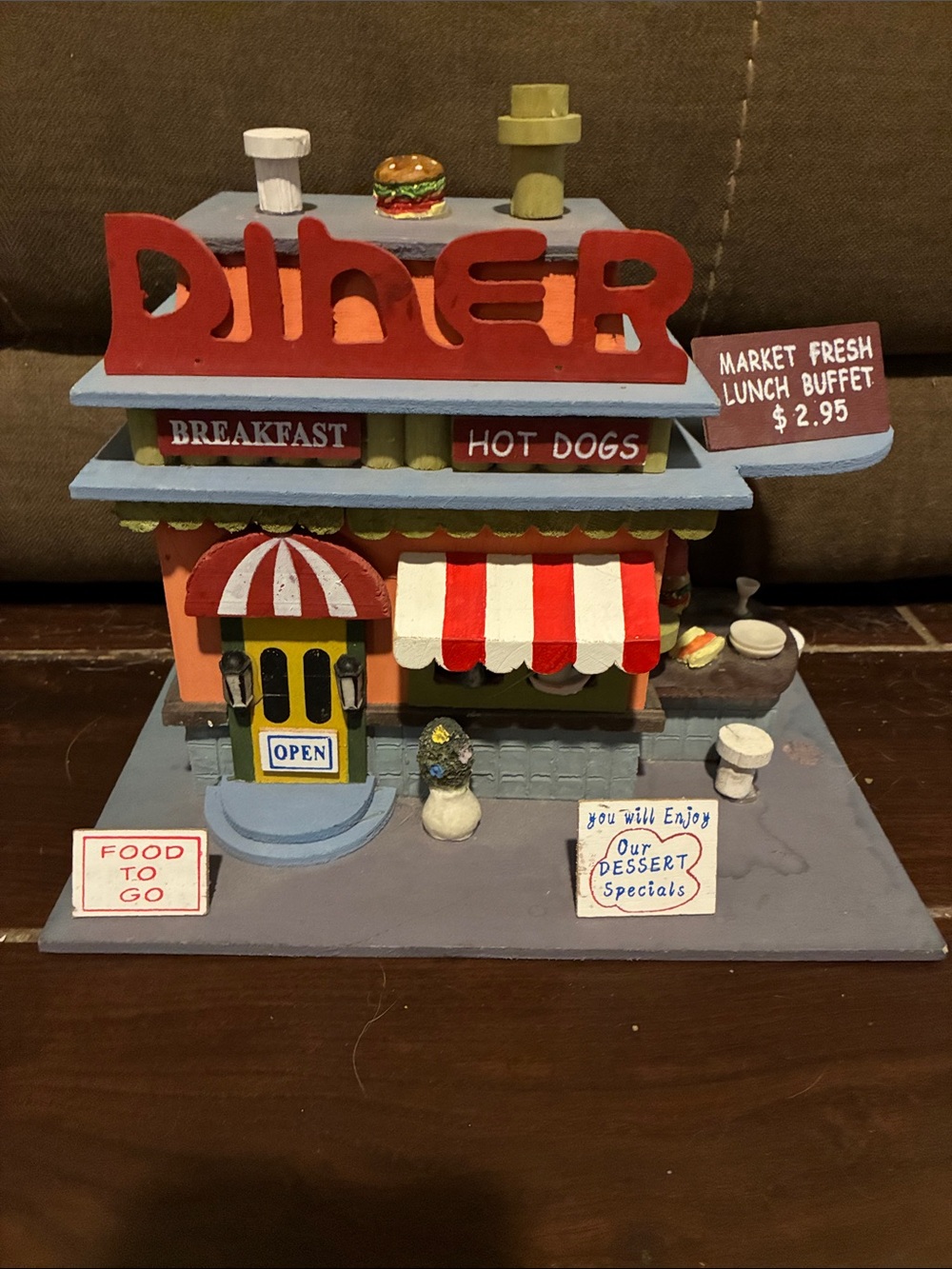 Vintage-Style Red Diner Decorative Birdhouse - Unbranded
